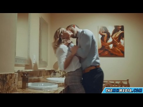 ❤️ Quan una rossa tetona et sedueix en un lavabo públic ☑ Putes al ca.osagoassist.ru ❌